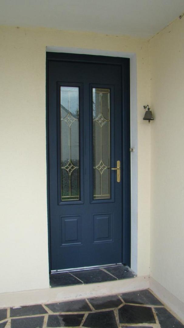 Pose de porte d'entrée sur mesure Angers
